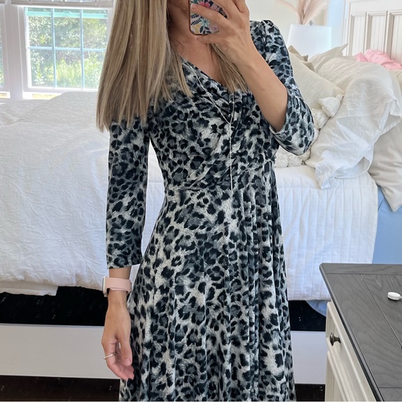 Versade Dresses & Skirts - VESADE black & white dress